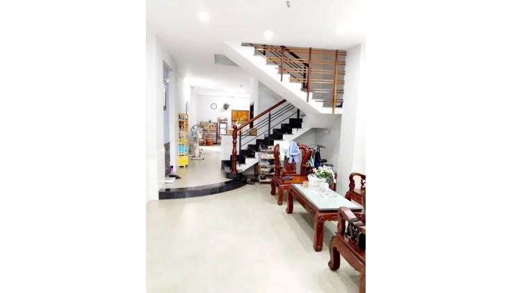 Bán nhà 3 tầng, 95m², 4.5 tỷ, Tân Tạo A, Bình Tân, HCM